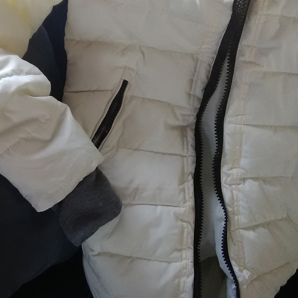 Coat - Picture 5 of 7
